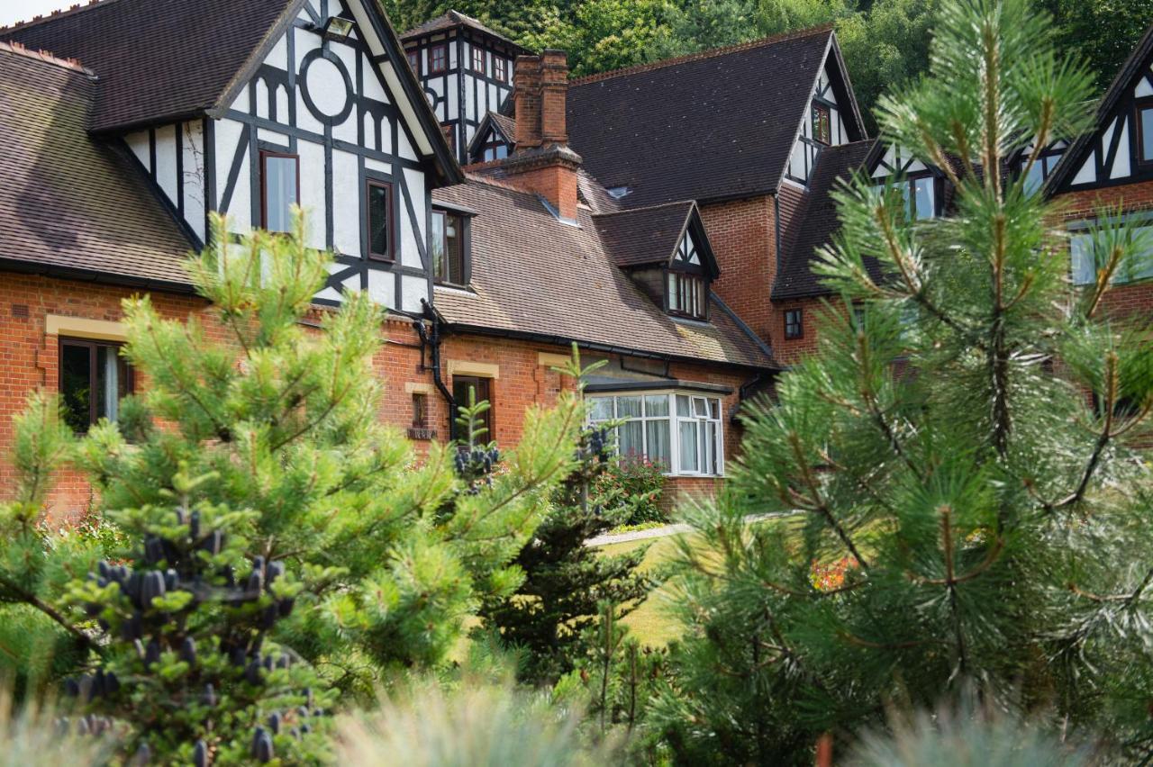 Pennyhill Park Hotel And Spa Bagshot Exterior foto